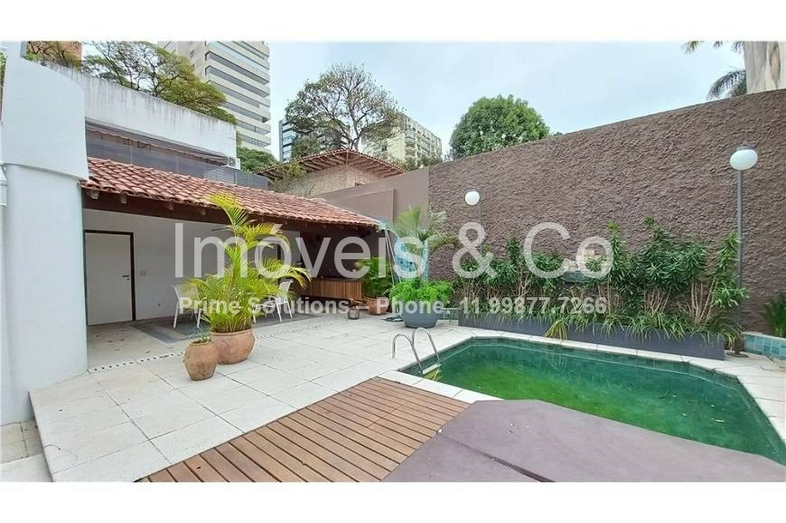 Casa para alugar com 3 quartos, 450m² - Foto 2