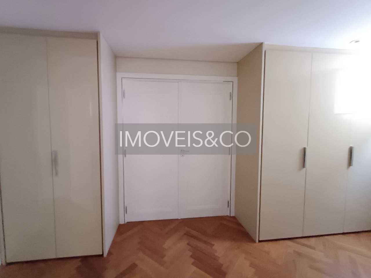 Apartamento para alugar com 4 quartos, 360m² - Foto 10