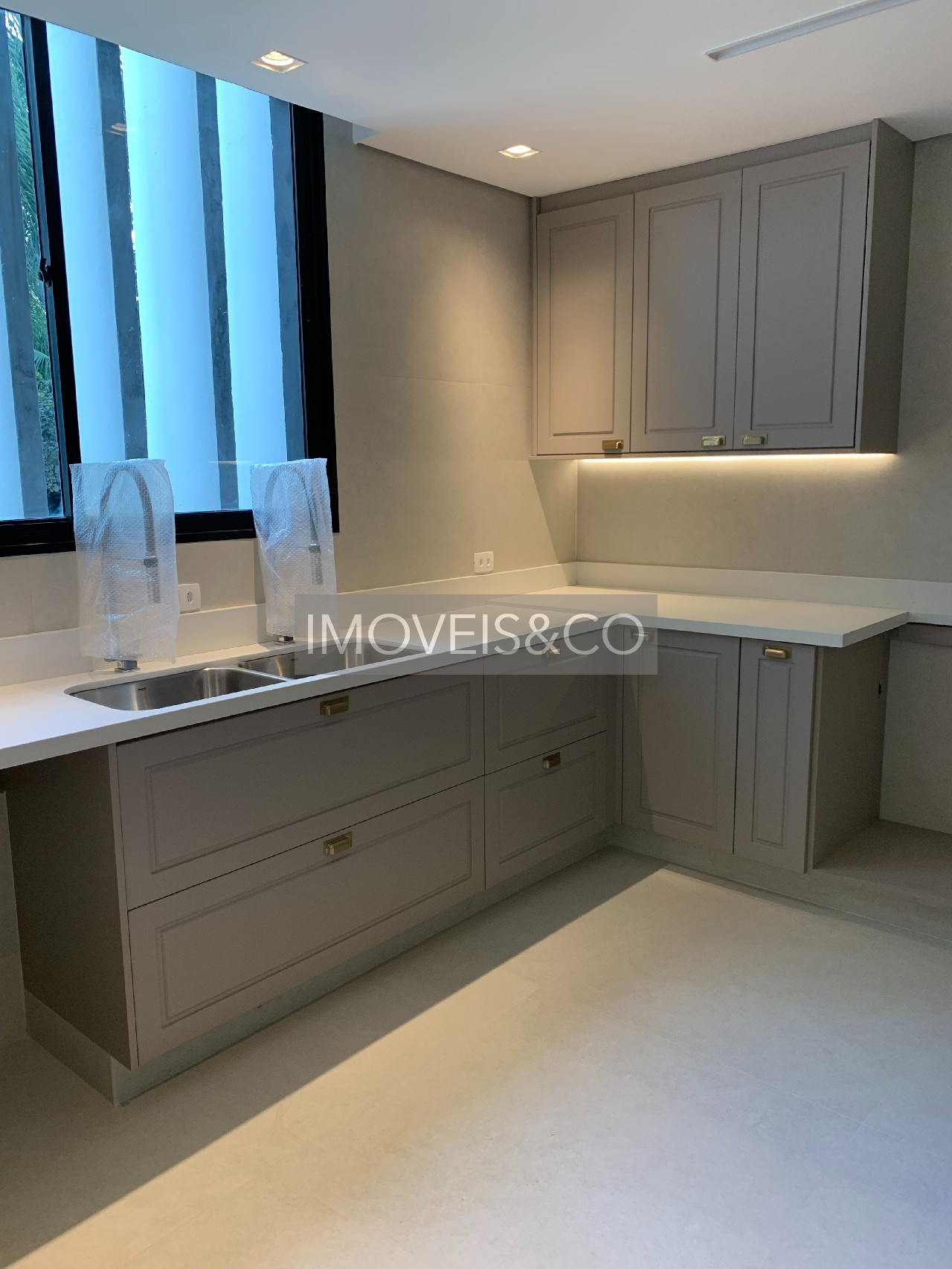 Apartamento para alugar com 4 quartos, 541m² - Foto 25