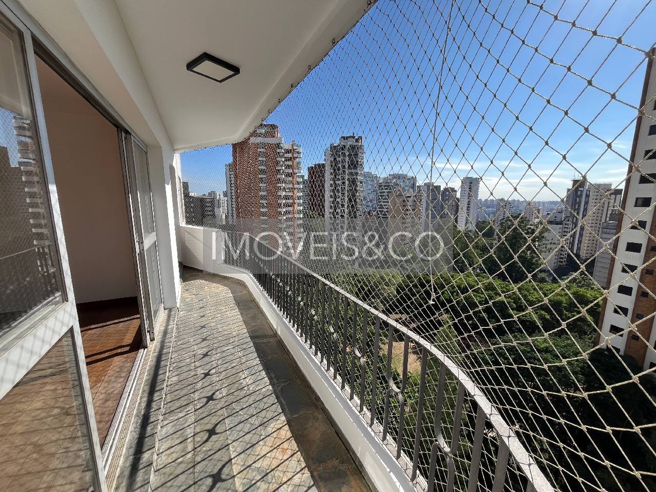 Apartamento para alugar com 4 quartos, 130m² - Foto 2