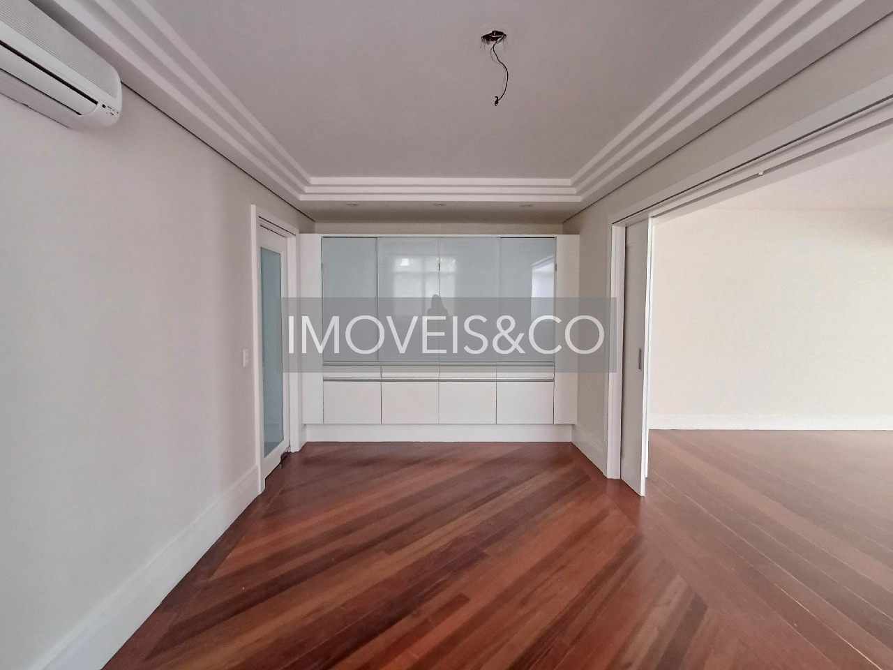 Apartamento para alugar com 4 quartos, 360m² - Foto 4