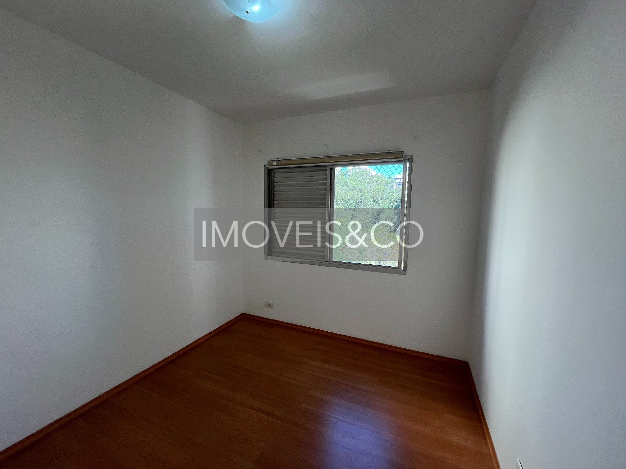 Apartamento para alugar com 4 quartos, 130m² - Foto 9