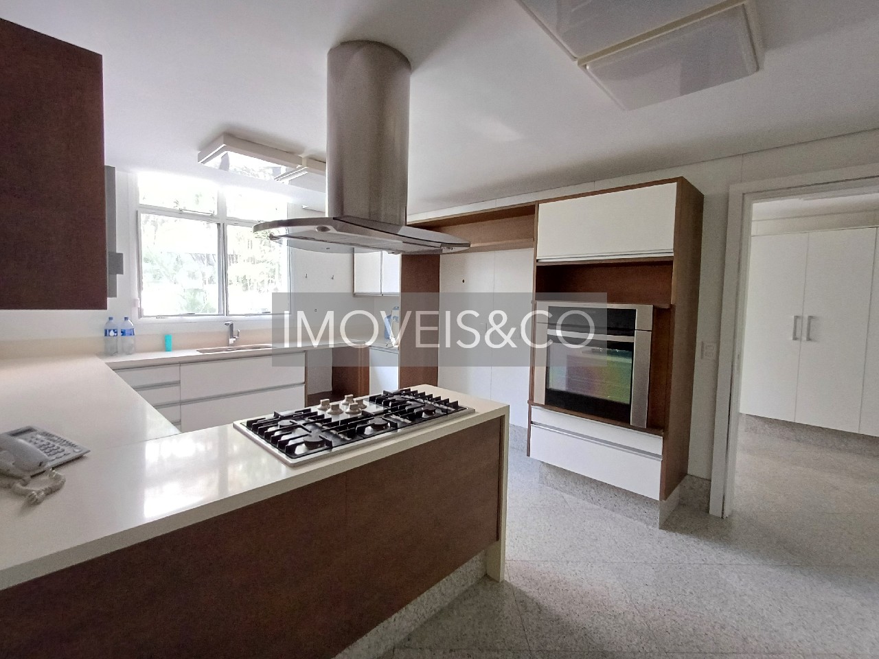 Apartamento para alugar com 4 quartos, 360m² - Foto 27