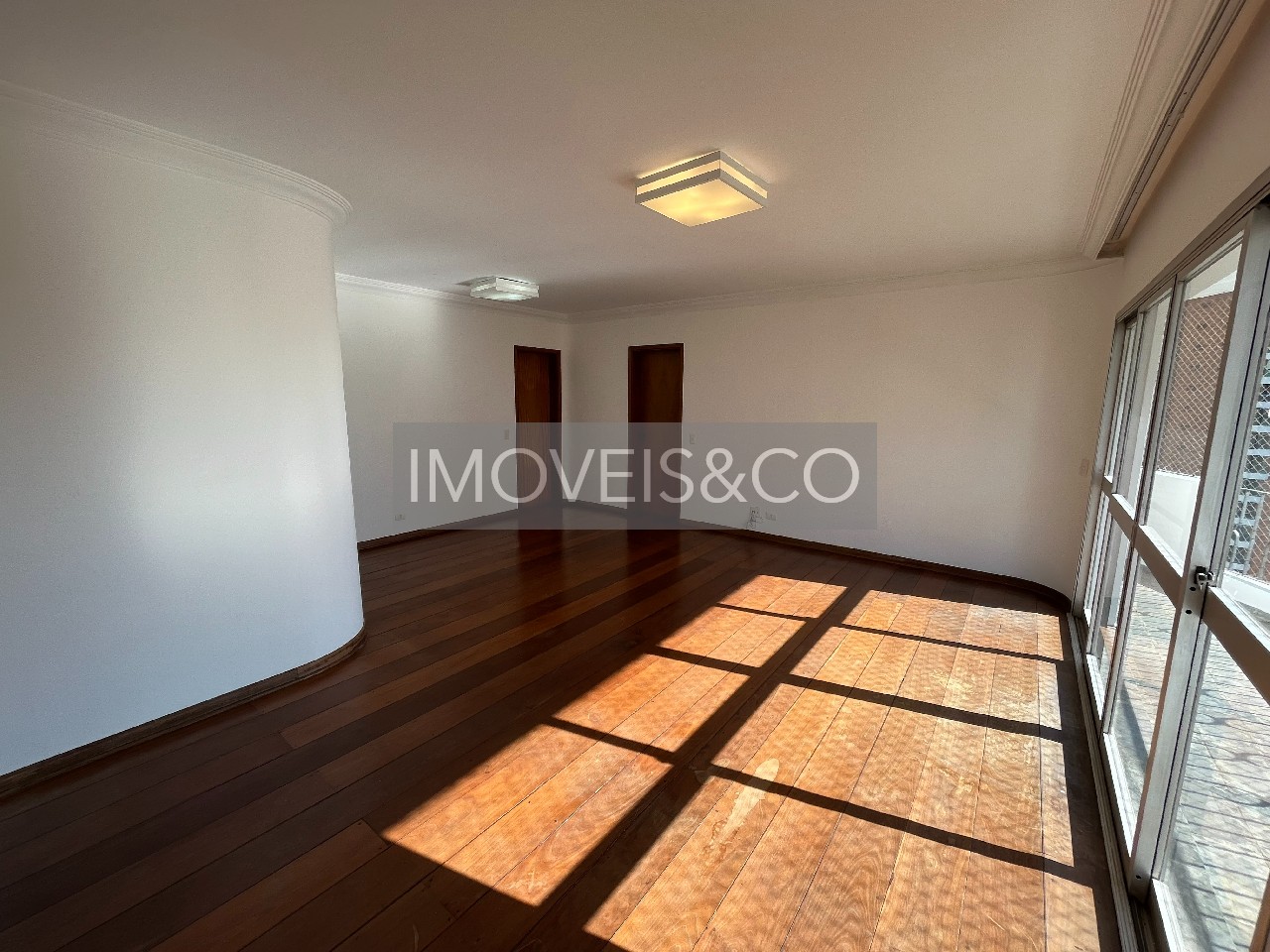 Apartamento para alugar com 4 quartos, 130m² - Foto 4