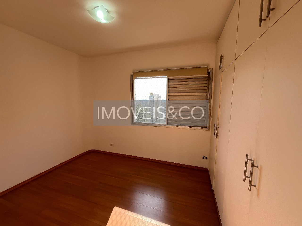 Apartamento para alugar com 4 quartos, 130m² - Foto 12