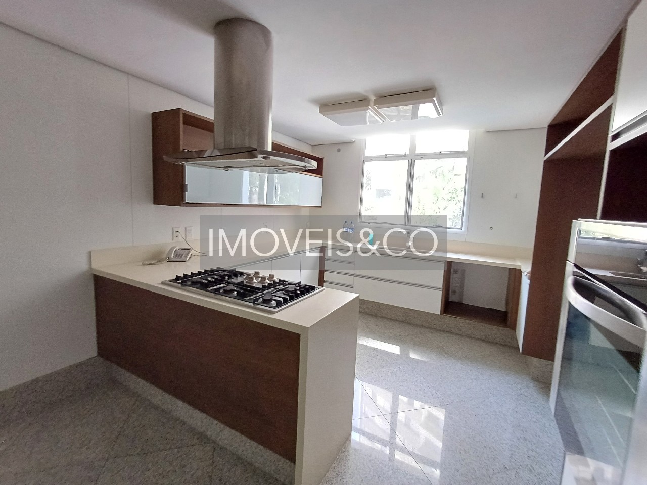 Apartamento para alugar com 4 quartos, 360m² - Foto 25