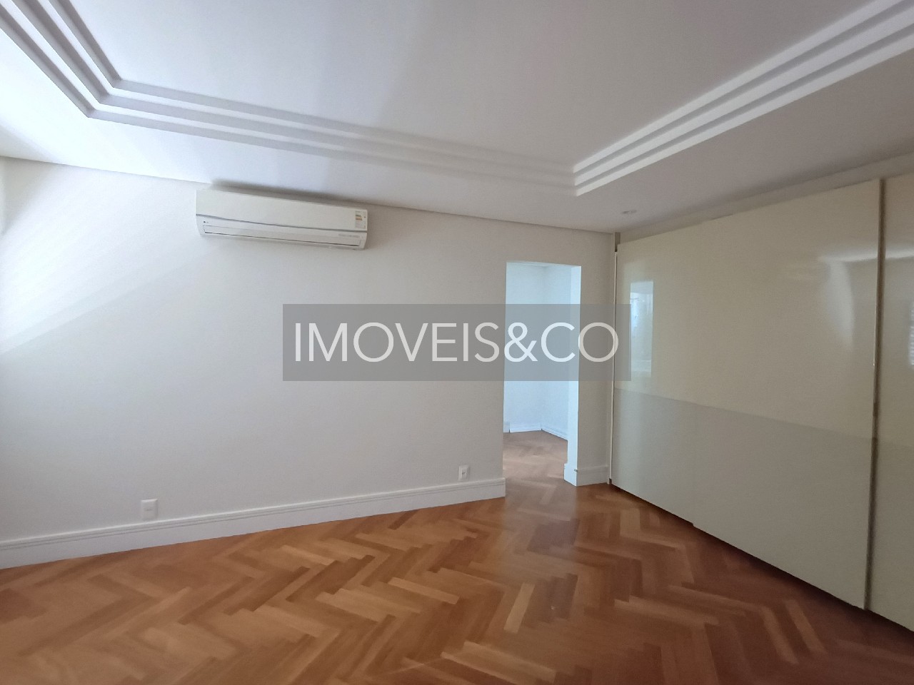 Apartamento para alugar com 4 quartos, 360m² - Foto 15