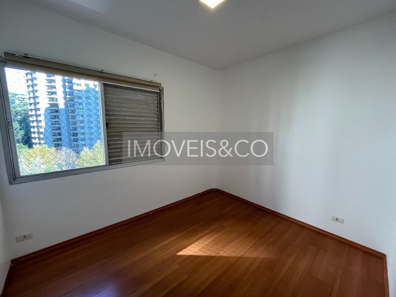 Apartamento para alugar com 4 quartos, 130m² - Foto 14