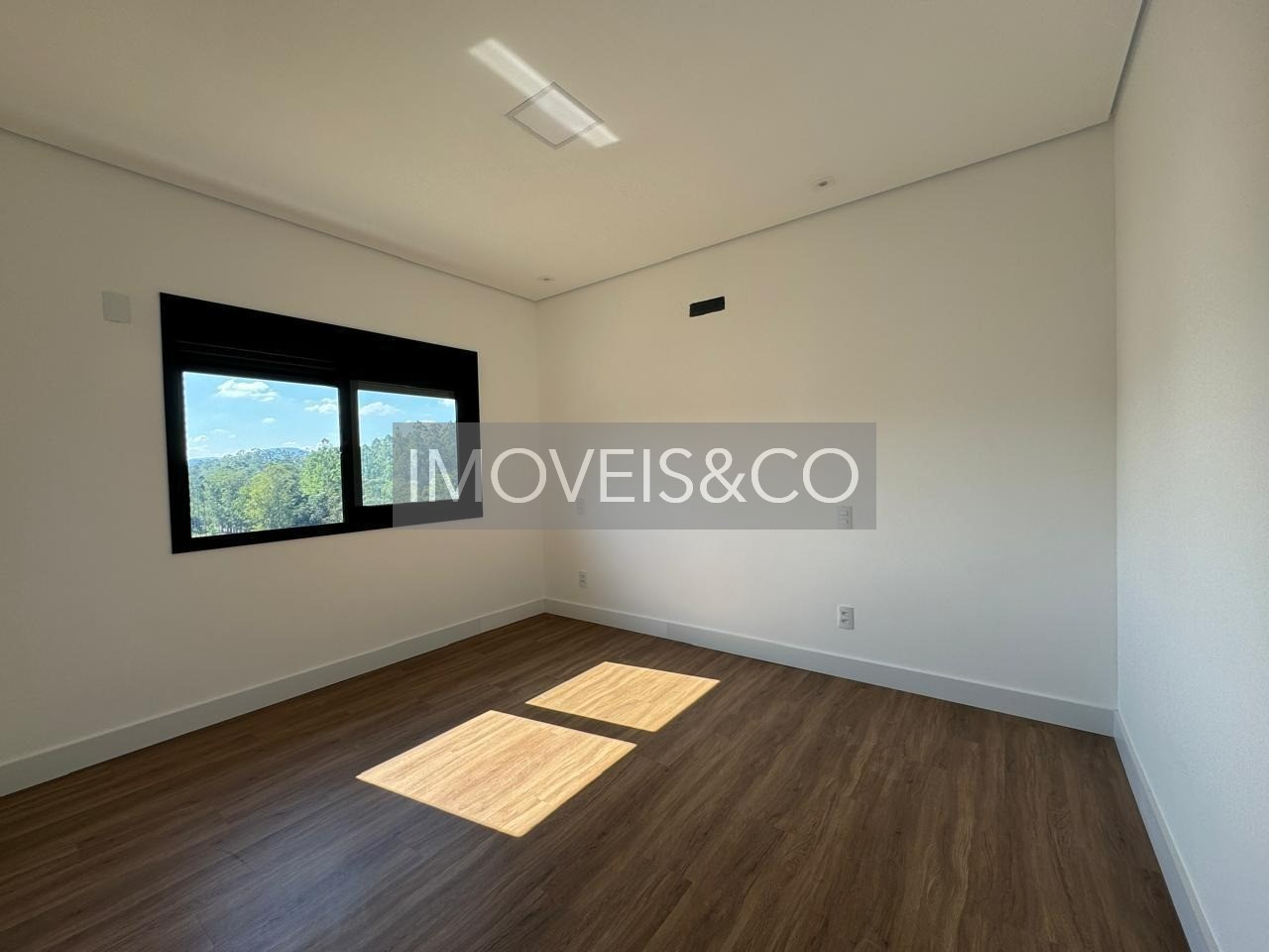 Casa à venda com 4 quartos, 385m² - Foto 7