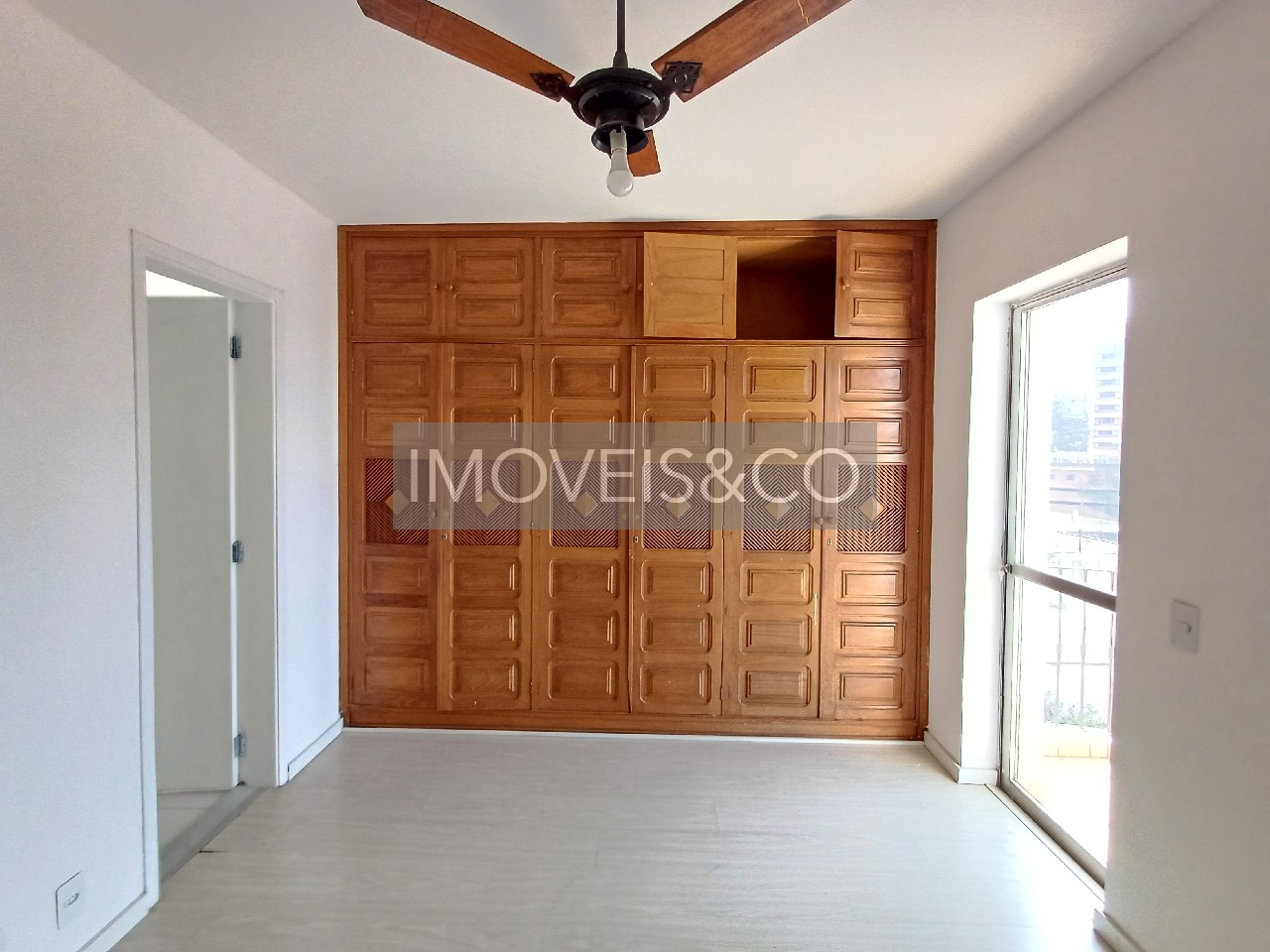 Apartamento para alugar com 3 quartos, 132m² - Foto 3