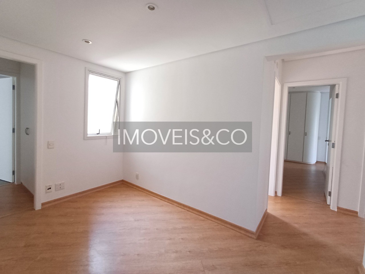 Apartamento à venda com 3 quartos, 222m² - Foto 30