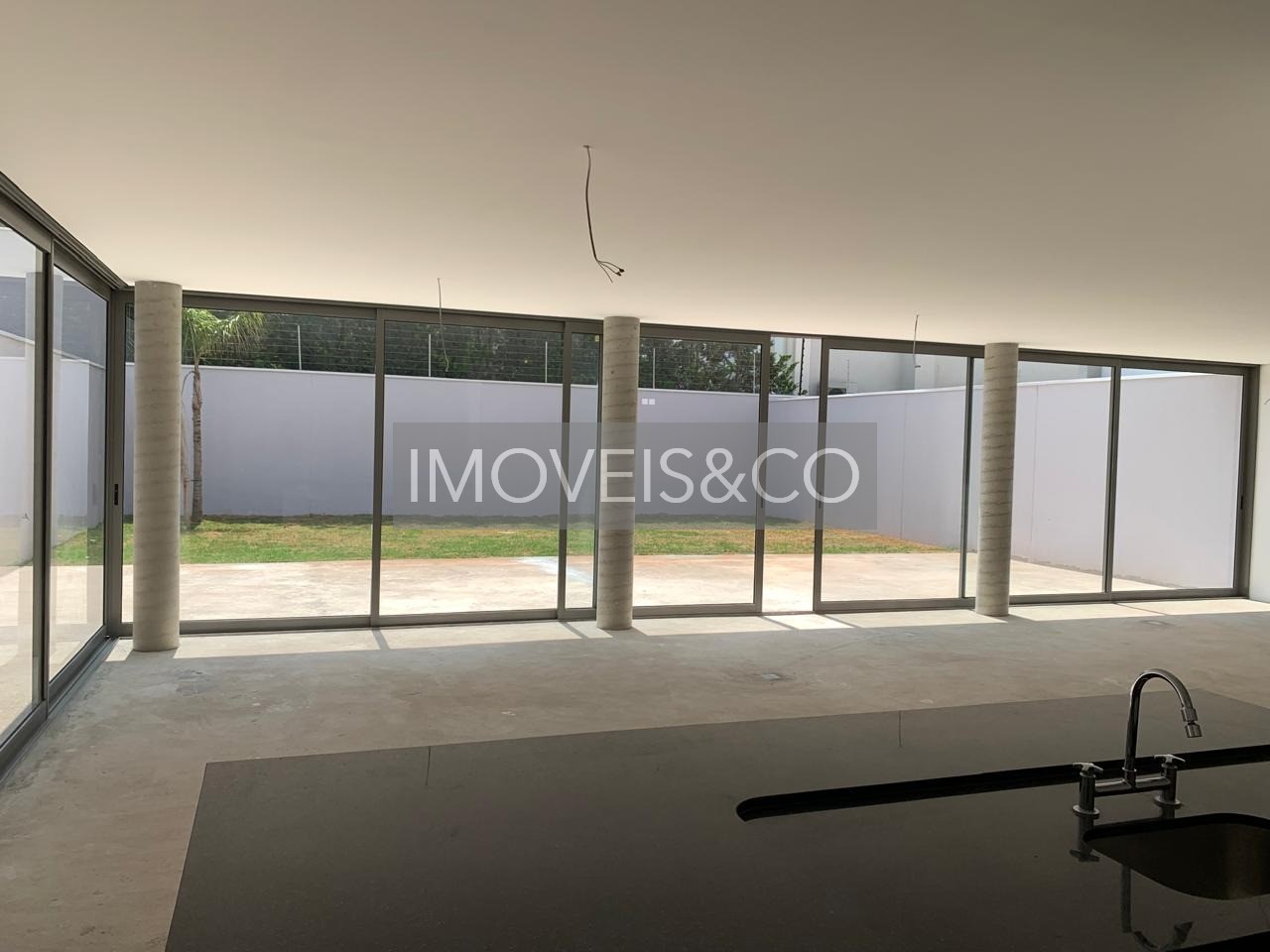 Casa à venda com 4 quartos, 714m² - Foto 2