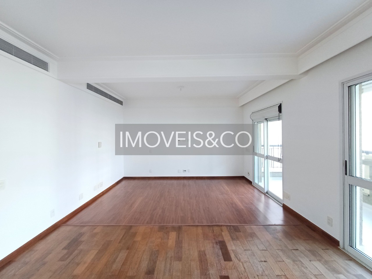 Apartamento à venda com 3 quartos, 222m² - Foto 7