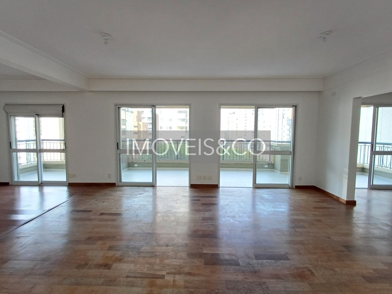 Apartamento à venda com 3 quartos, 222m² - Foto 12