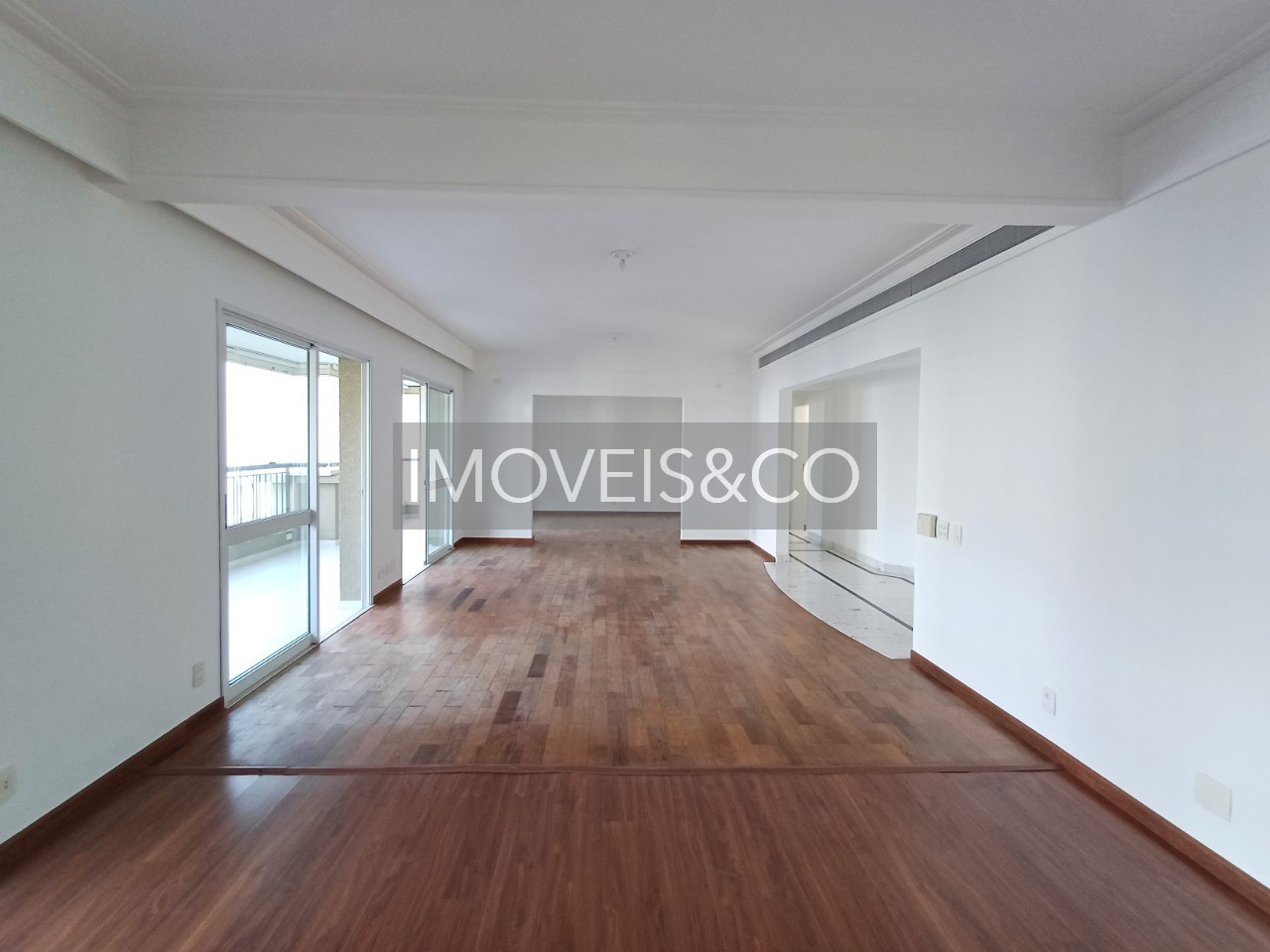 Apartamento à venda com 3 quartos, 222m² - Foto 6