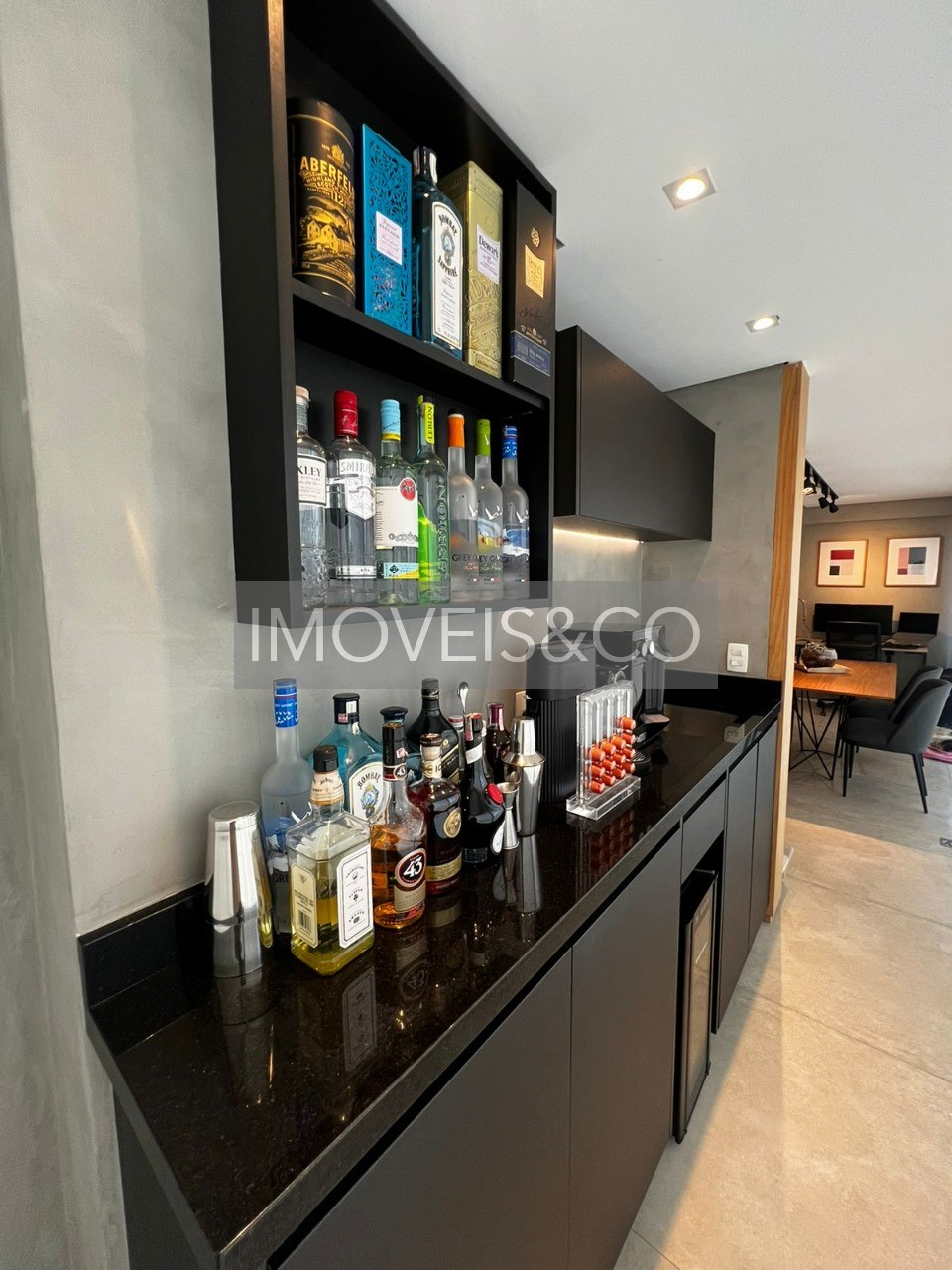 Apartamento à venda com 1 quarto, 68m² - Foto 51