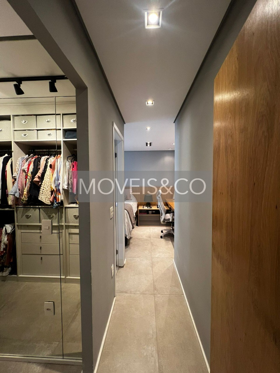 Apartamento à venda com 1 quarto, 68m² - Foto 25