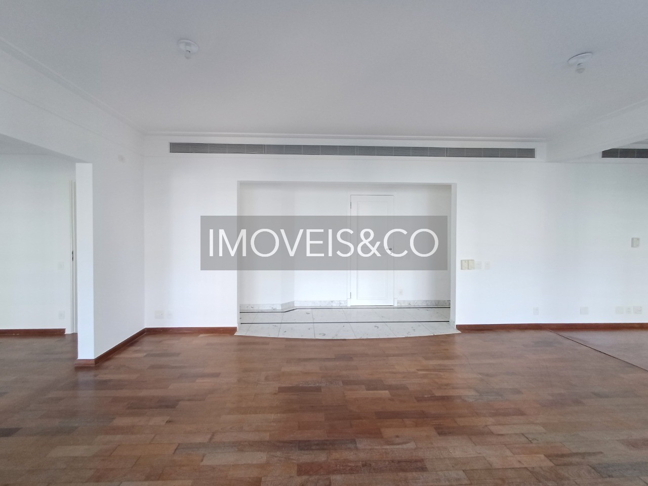 Apartamento à venda com 3 quartos, 222m² - Foto 5