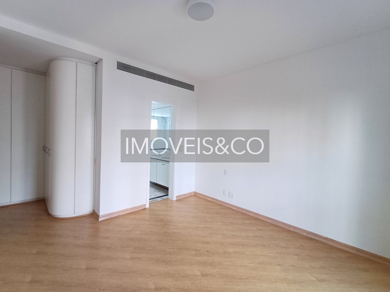 Apartamento à venda com 3 quartos, 222m² - Foto 25