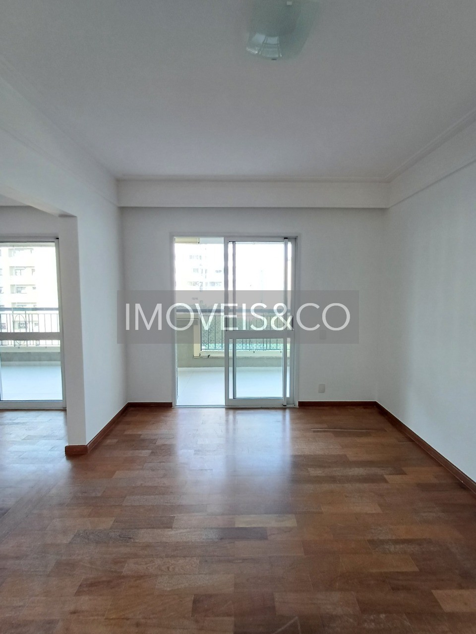 Apartamento à venda com 3 quartos, 222m² - Foto 11