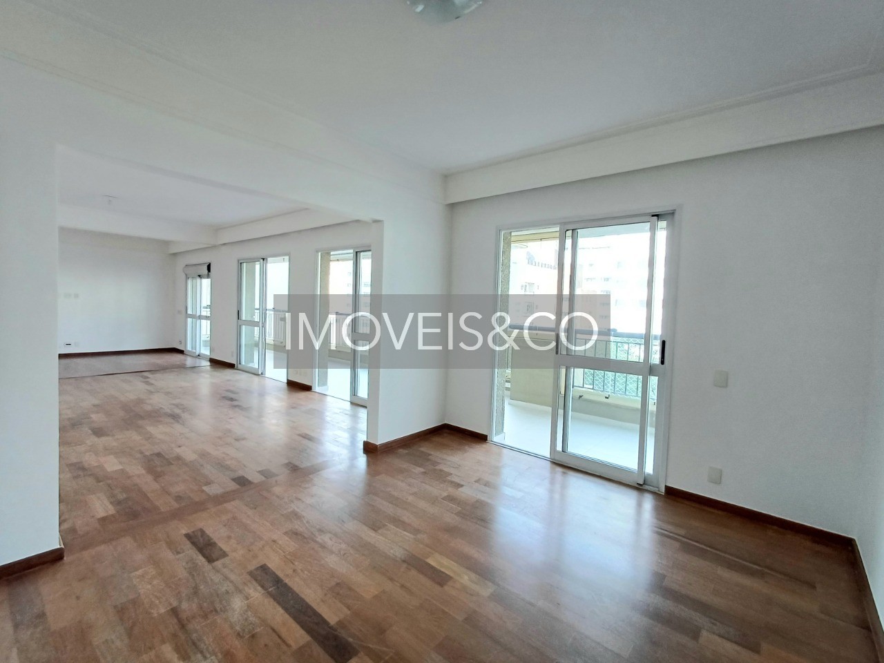 Apartamento à venda com 3 quartos, 222m² - Foto 10