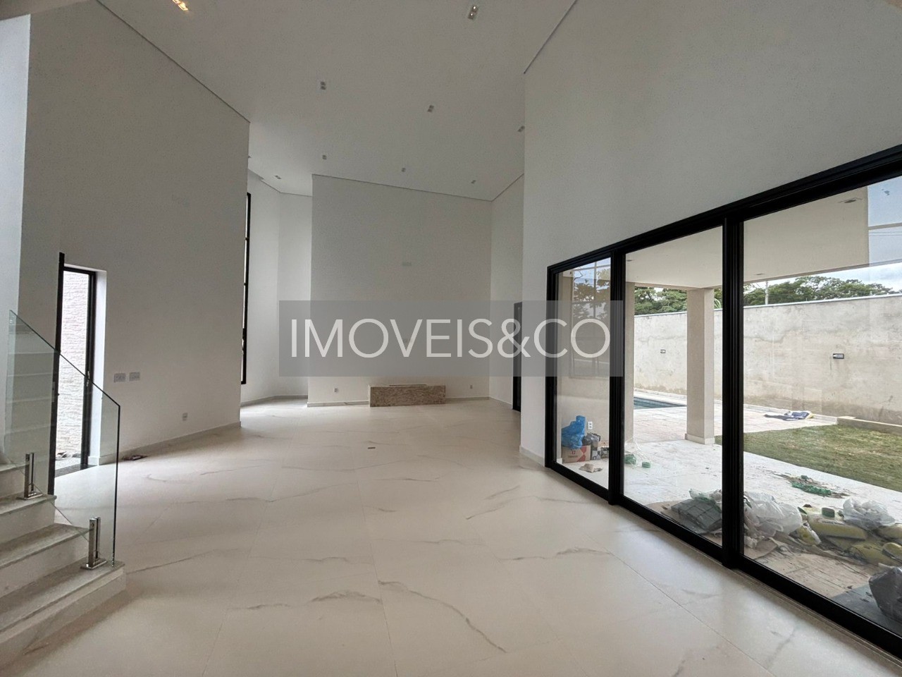 Casa à venda com 4 quartos, 328m² - Foto 5