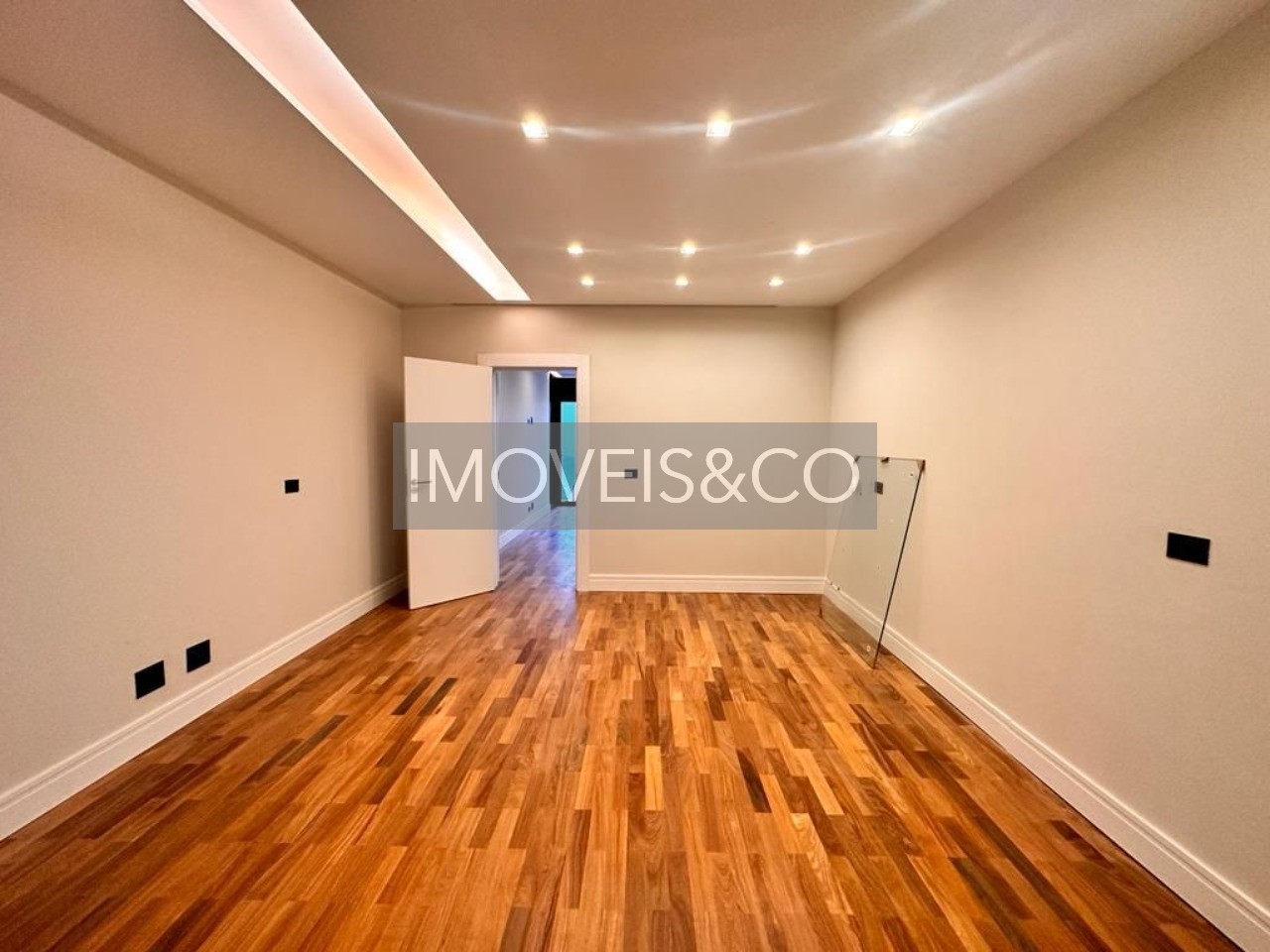 Casa à venda com 5 quartos, 400m² - Foto 14