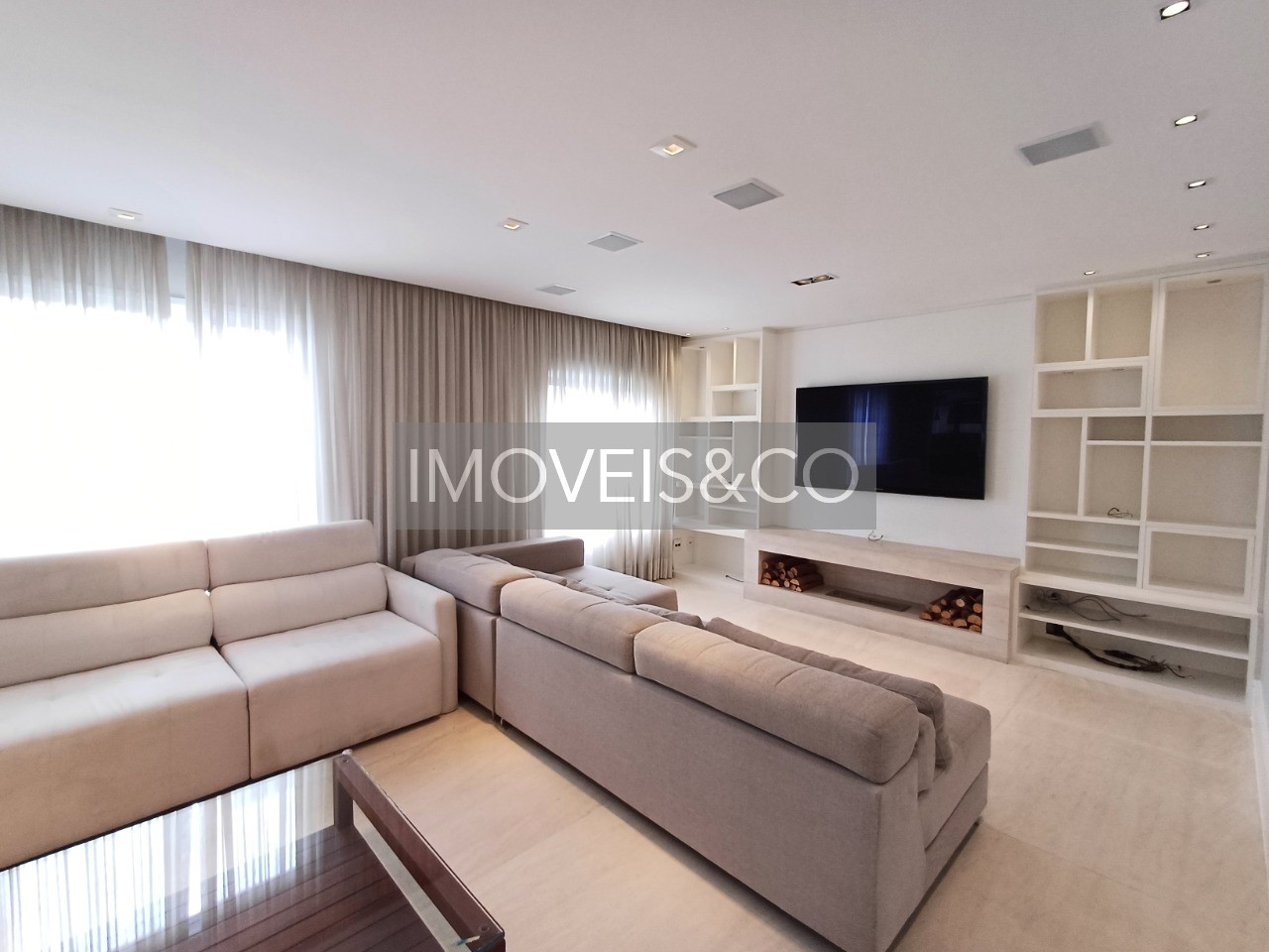Apartamento, 3 quartos, 210 m² - Foto 2