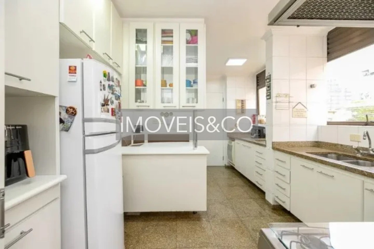 Apartamento, 3 quartos, 225 m² - Foto 2
