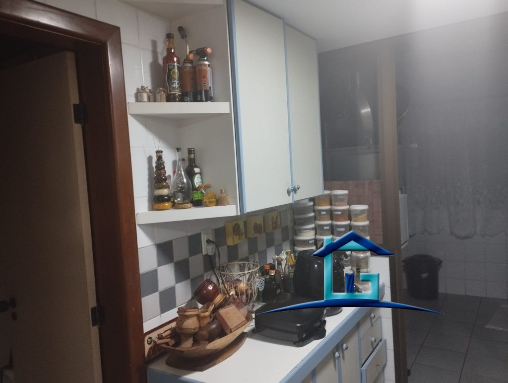 Apartamento à venda com 3 quartos, 159m² - Foto 12