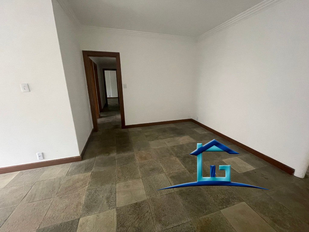 Apartamento à venda com 3 quartos, 135m² - Foto 3