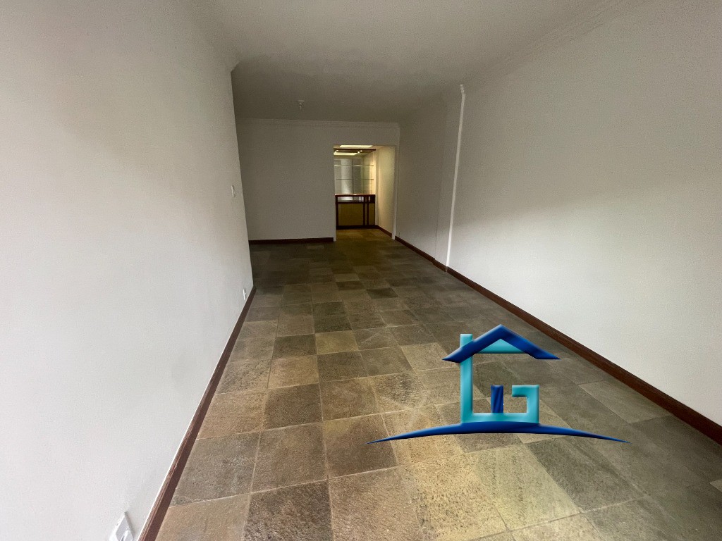 Apartamento à venda com 3 quartos, 135m² - Foto 2