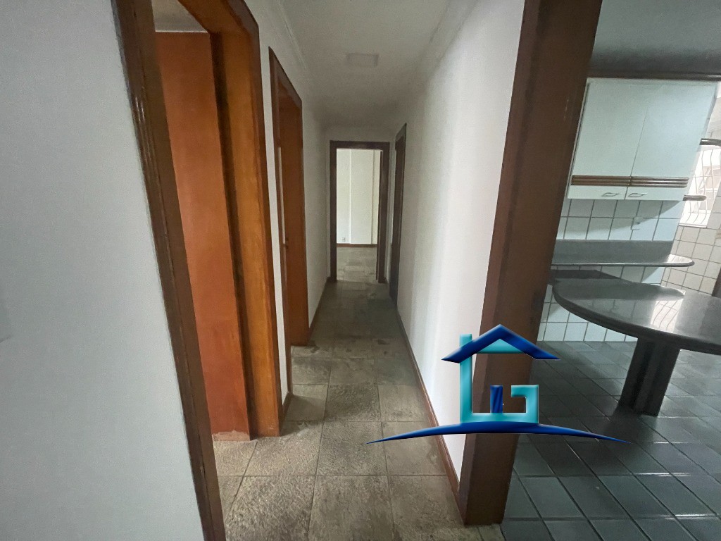 Apartamento à venda com 3 quartos, 135m² - Foto 7