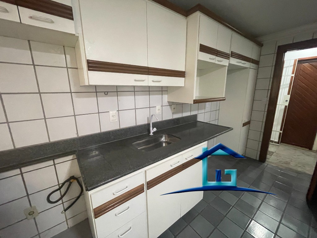 Apartamento à venda com 3 quartos, 135m² - Foto 21