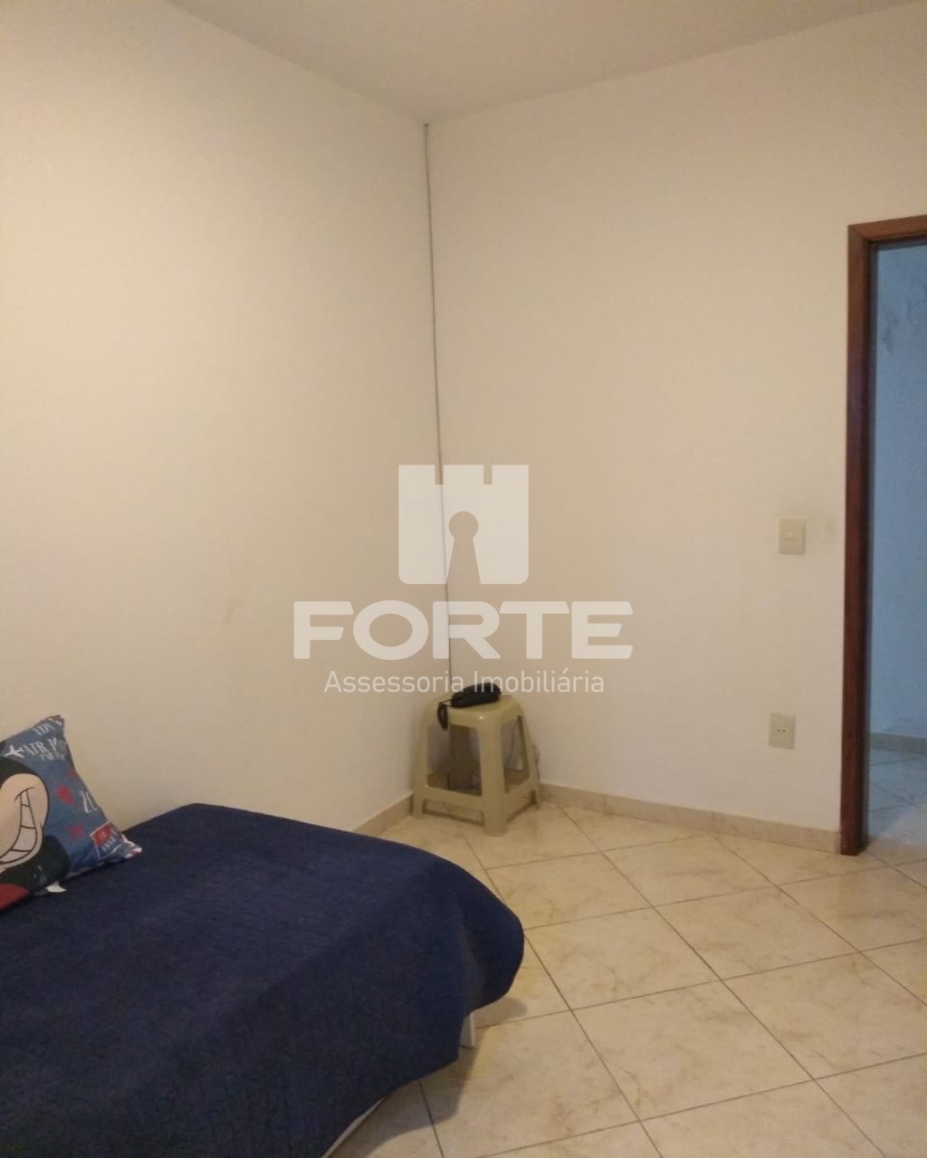 Casa à venda com 3 quartos, 260m² - Foto 8