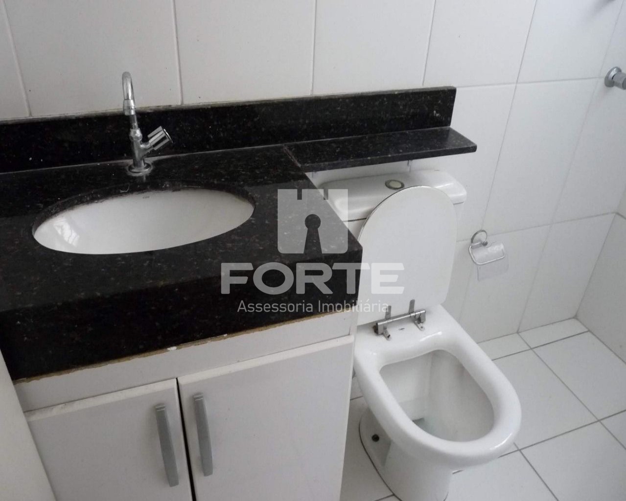 Apartamento à venda com 3 quartos, 78m² - Foto 2