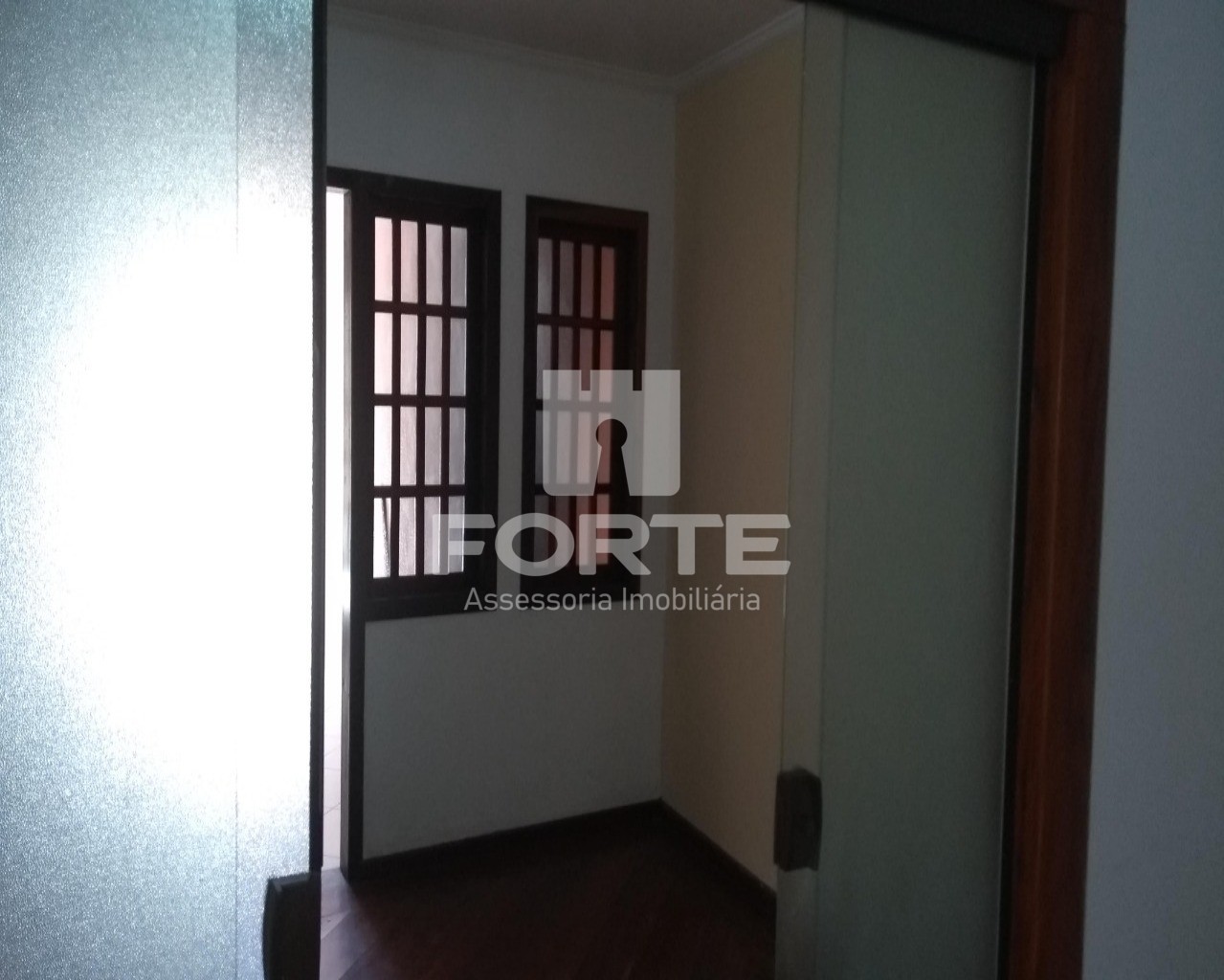 Casa à venda com 3 quartos, 135m² - Foto 11