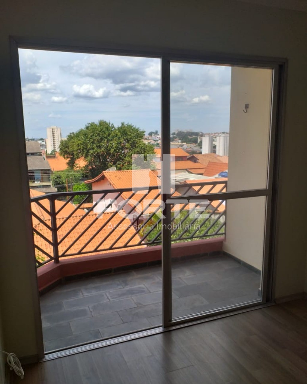 Apartamento à venda com 3 quartos, 103m² - Foto 1