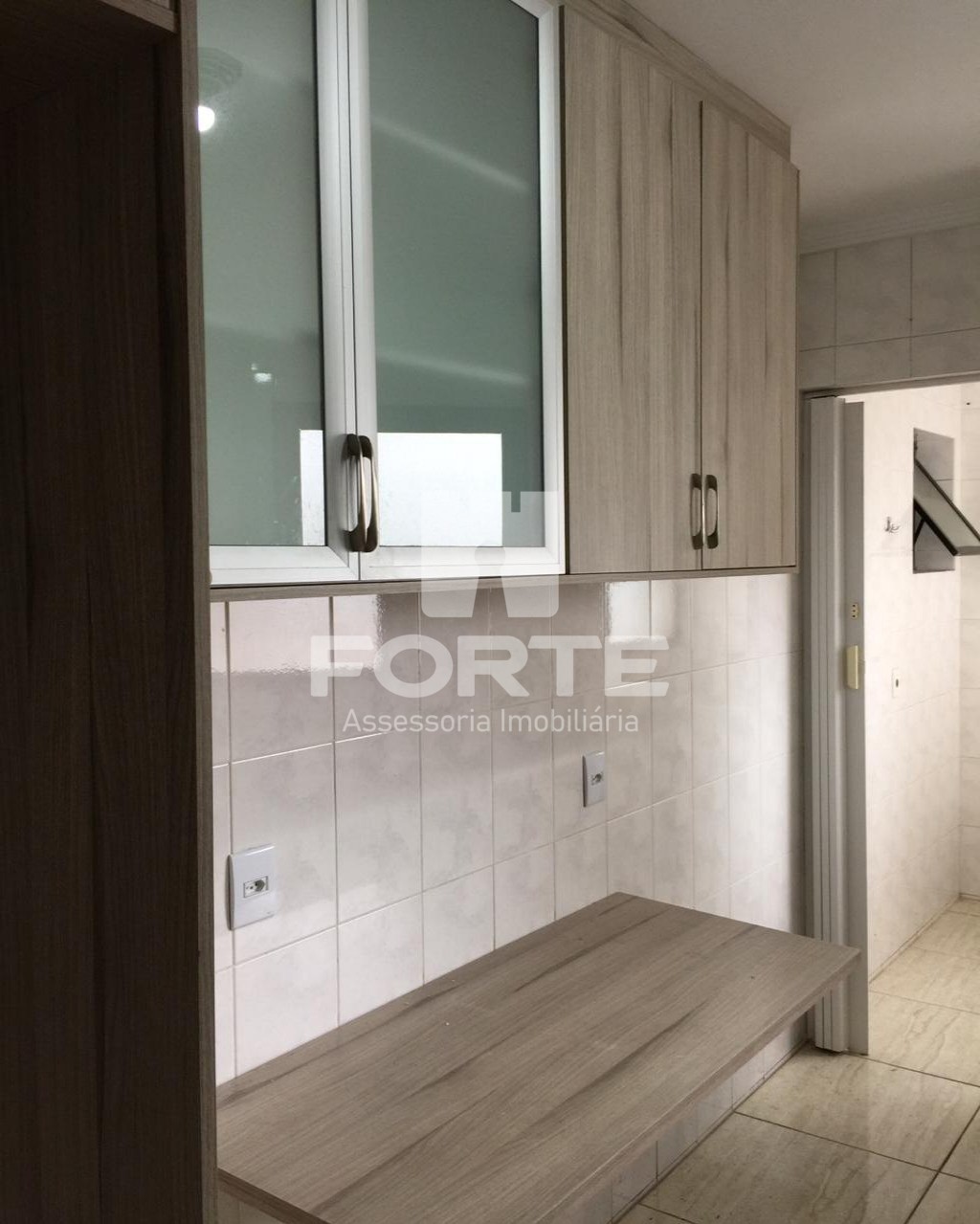 Apartamento à venda com 3 quartos, 75m² - Foto 9