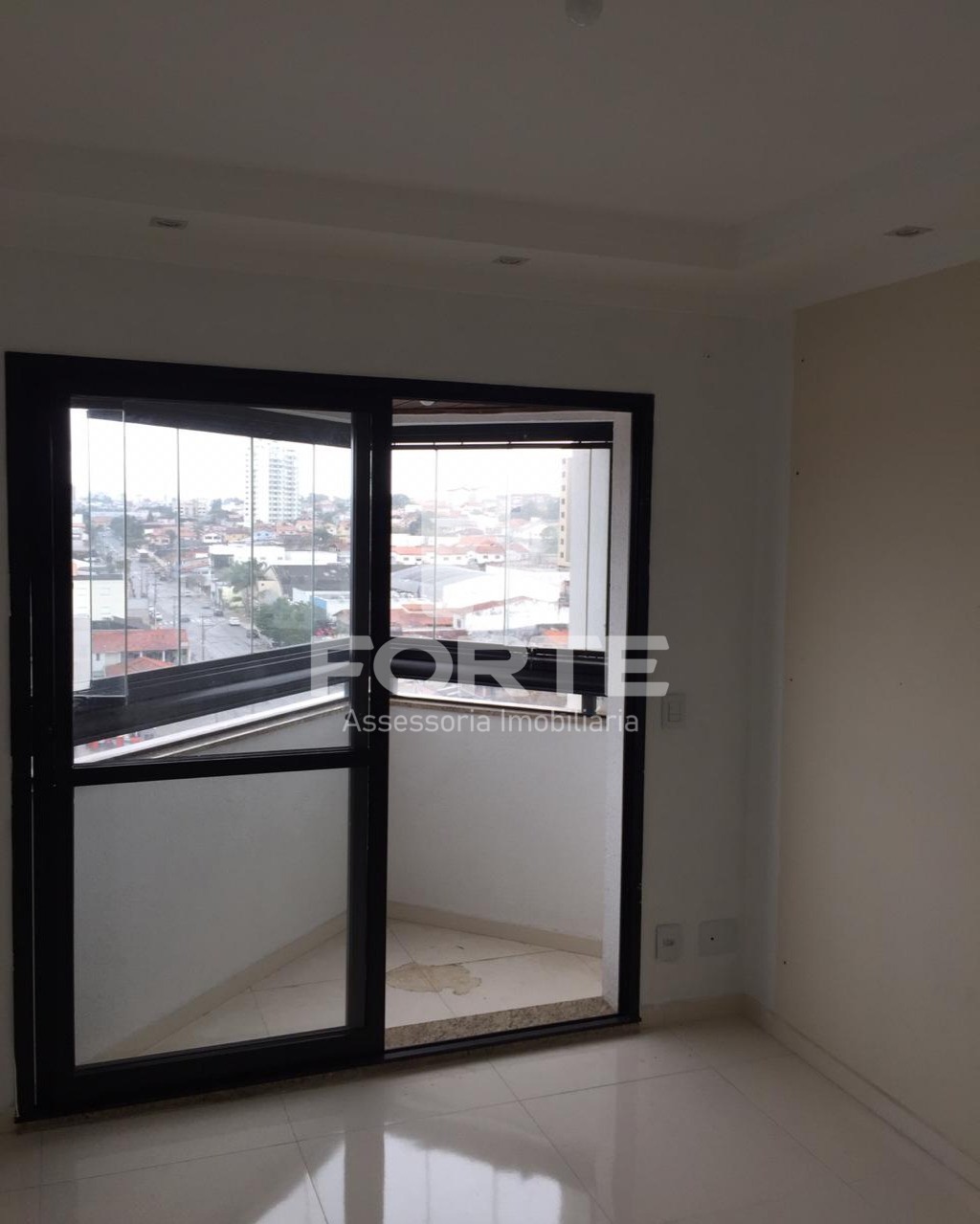 Apartamento à venda com 3 quartos, 75m² - Foto 11