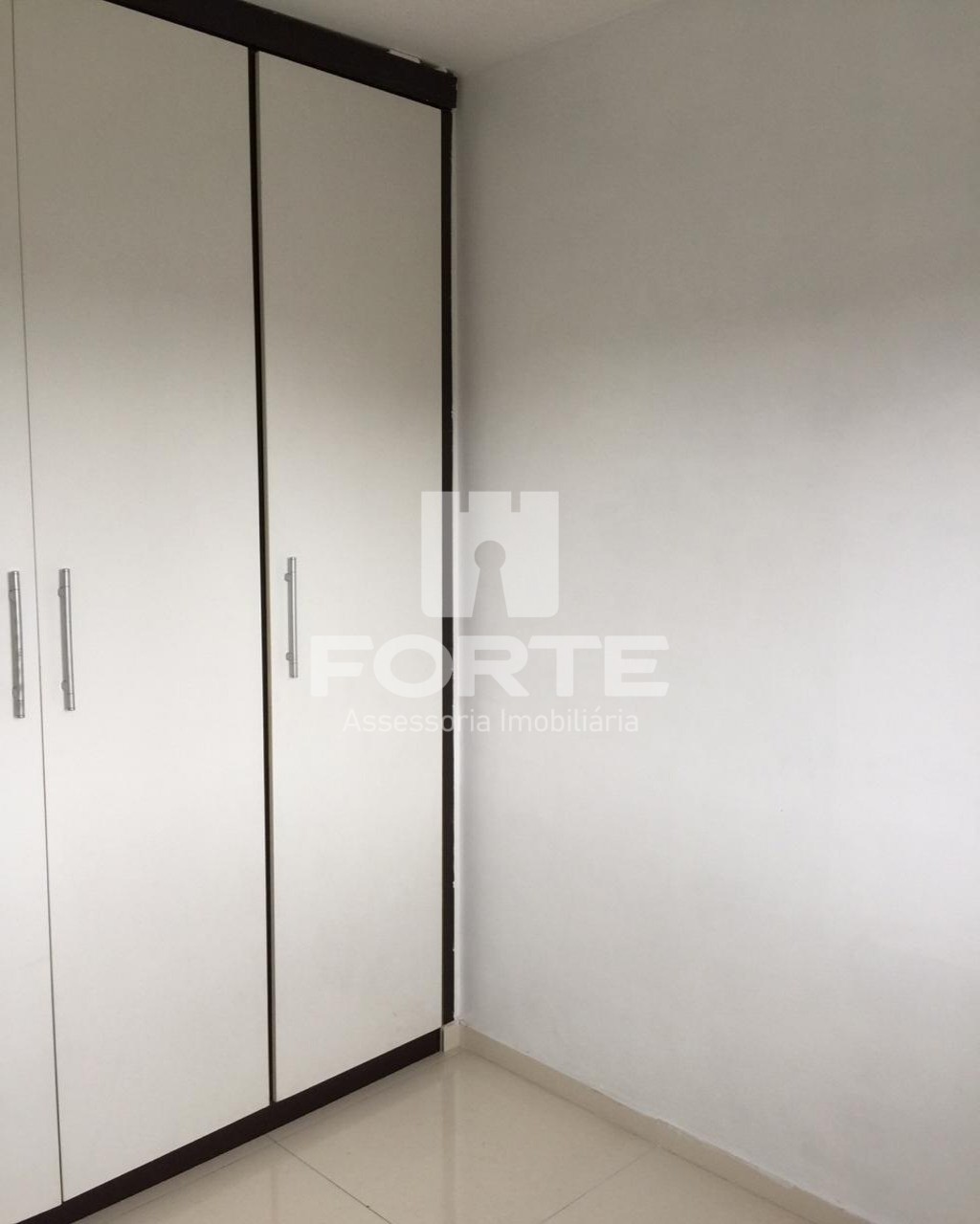 Apartamento à venda com 3 quartos, 75m² - Foto 18