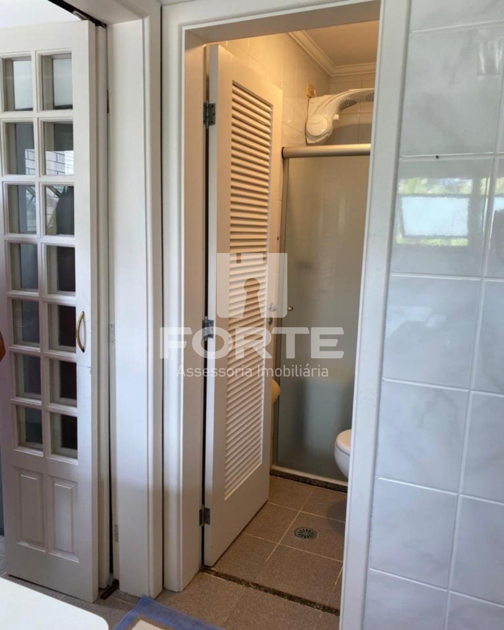 Apartamento à venda com 4 quartos, 240m² - Foto 10