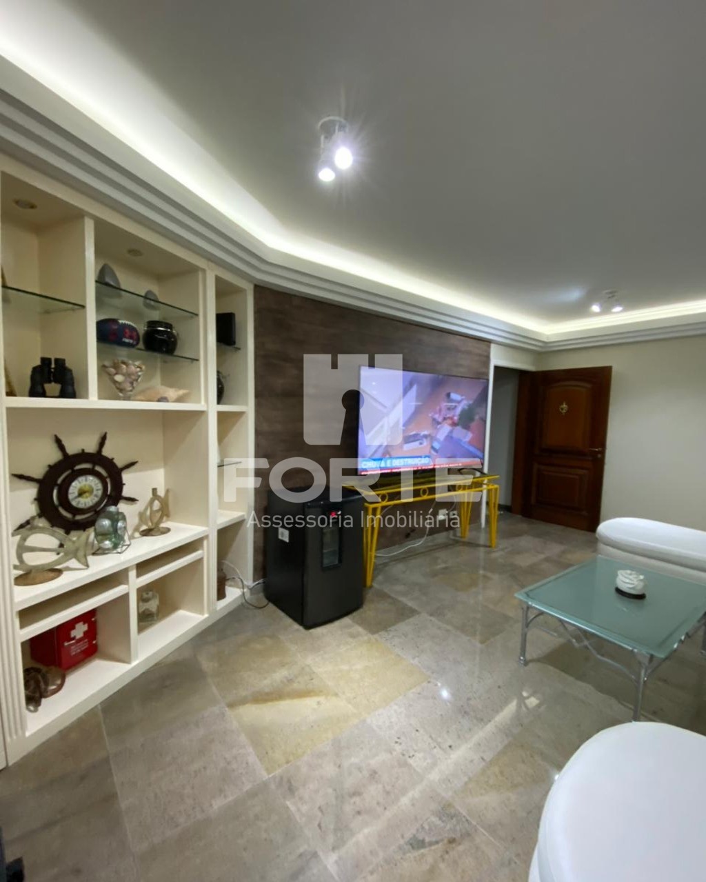 Apartamento à venda com 4 quartos, 240m² - Foto 22