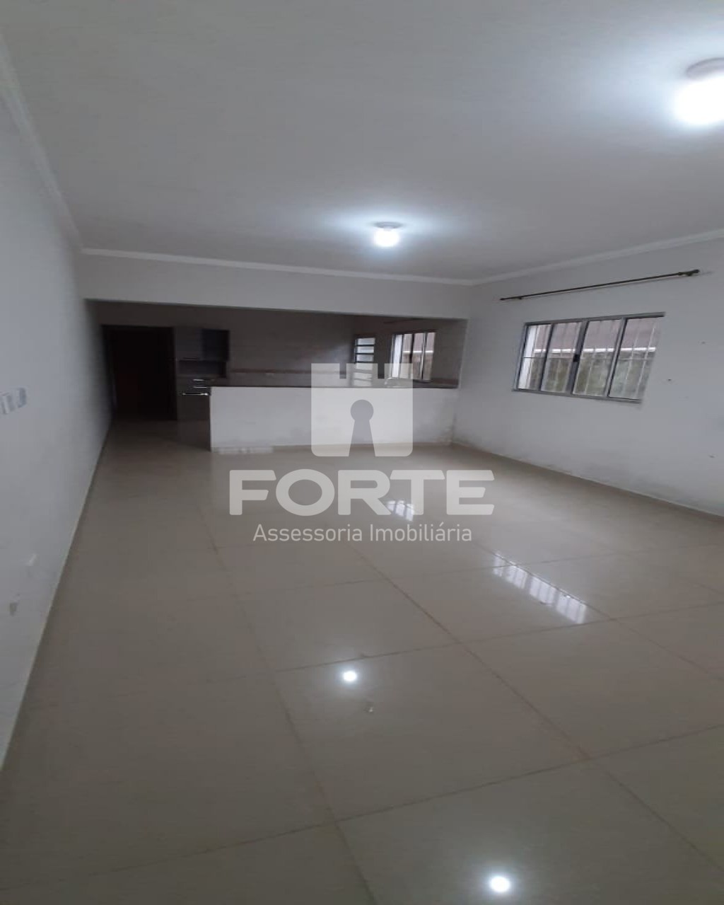 Casa à venda com 3 quartos, 125m² - Foto 2