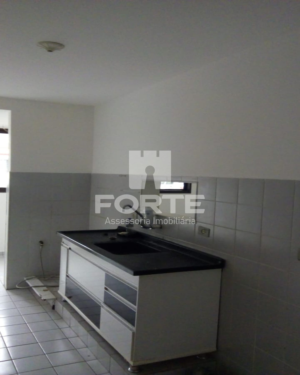 Apartamento para alugar com 3 quartos, 82m² - Foto 6