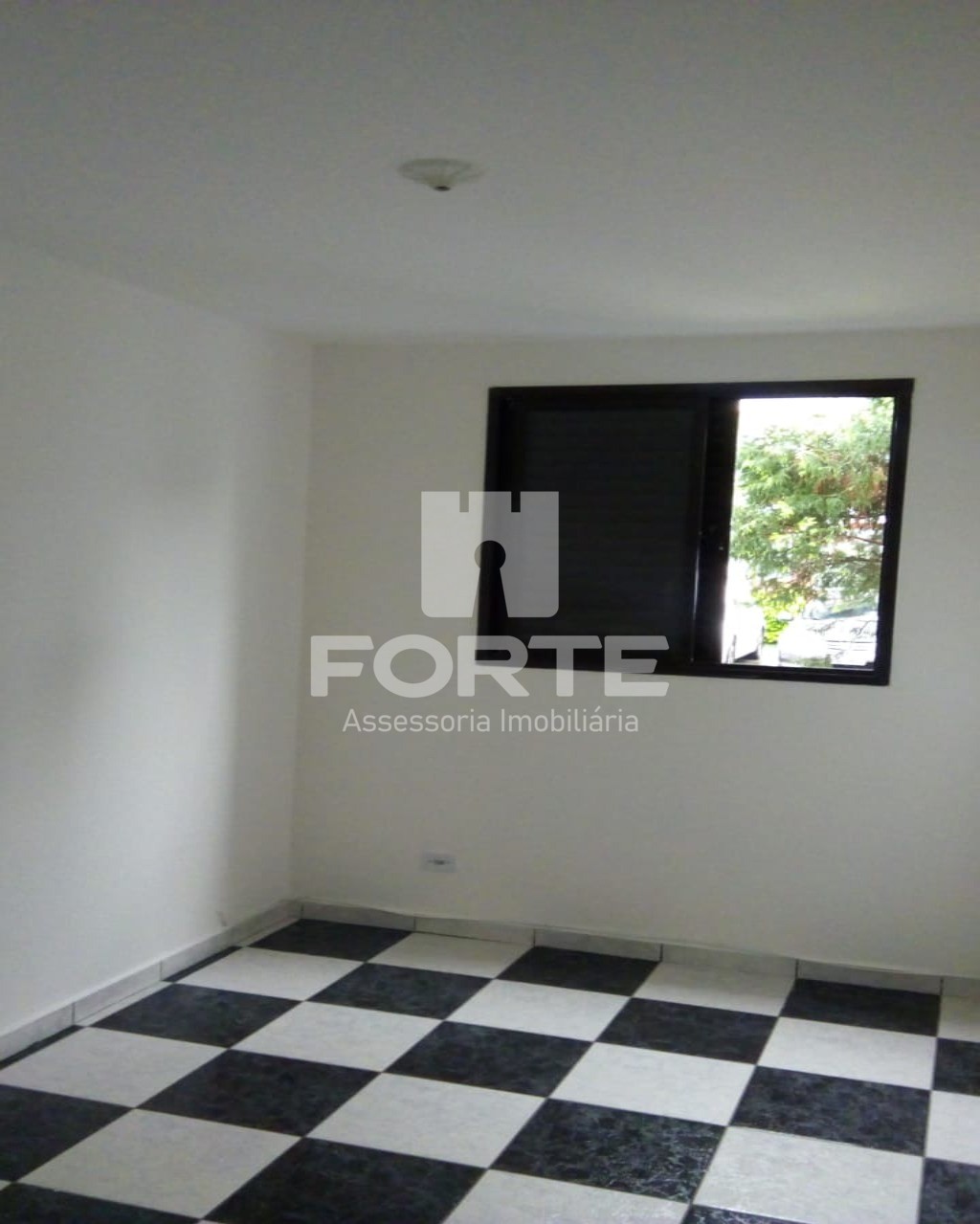 Apartamento para alugar com 3 quartos, 82m² - Foto 12