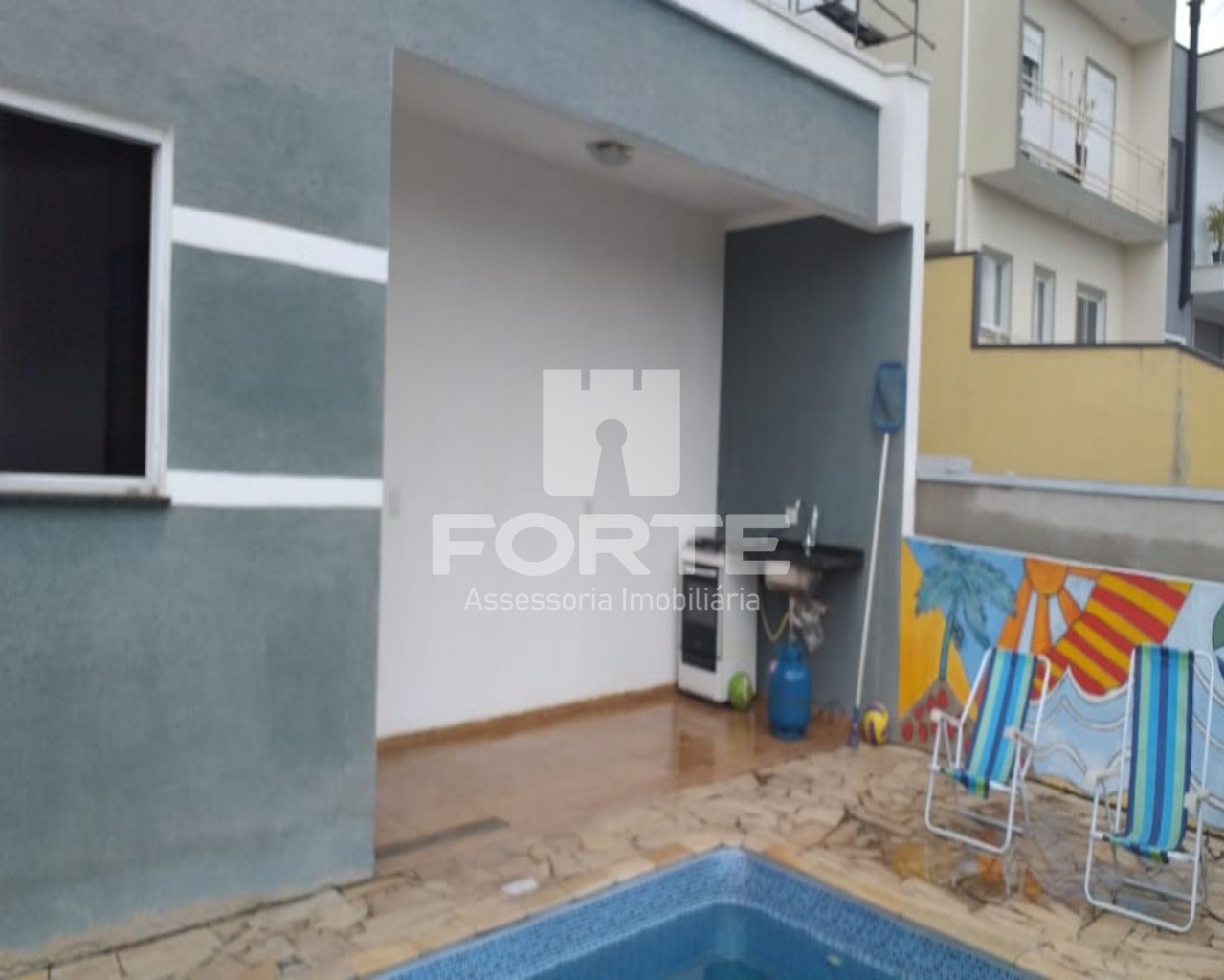 Casa à venda com 4 quartos, 300m² - Foto 2