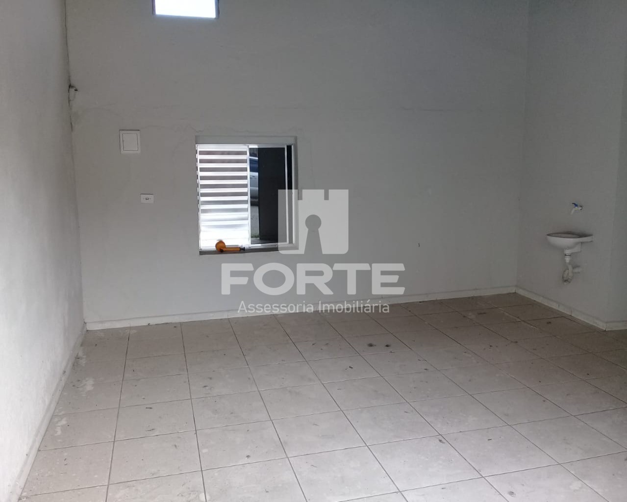 Casa à venda com 2 quartos, 330m² - Foto 15