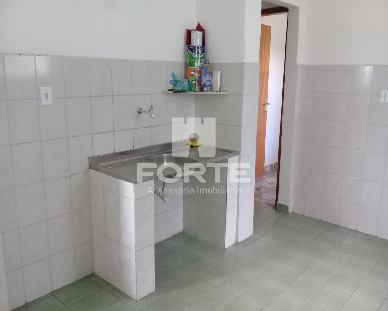 Casa à venda com 2 quartos, 330m² - Foto 14