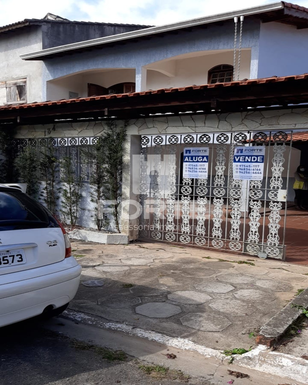 Prédio Inteiro à venda e aluguel com 4 quartos, 250m² - Foto 1